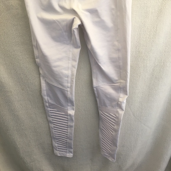 Alo yoga high rise moto leggings - Picture 7 of 9